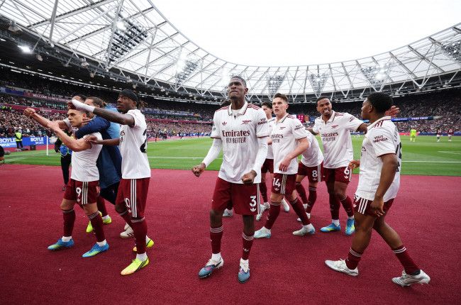 Arsenal on the brink of EPL after derby win