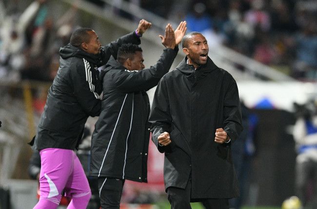 Middendorp Questions PSL Scheduling In Sundowns v Pirates Title Race?