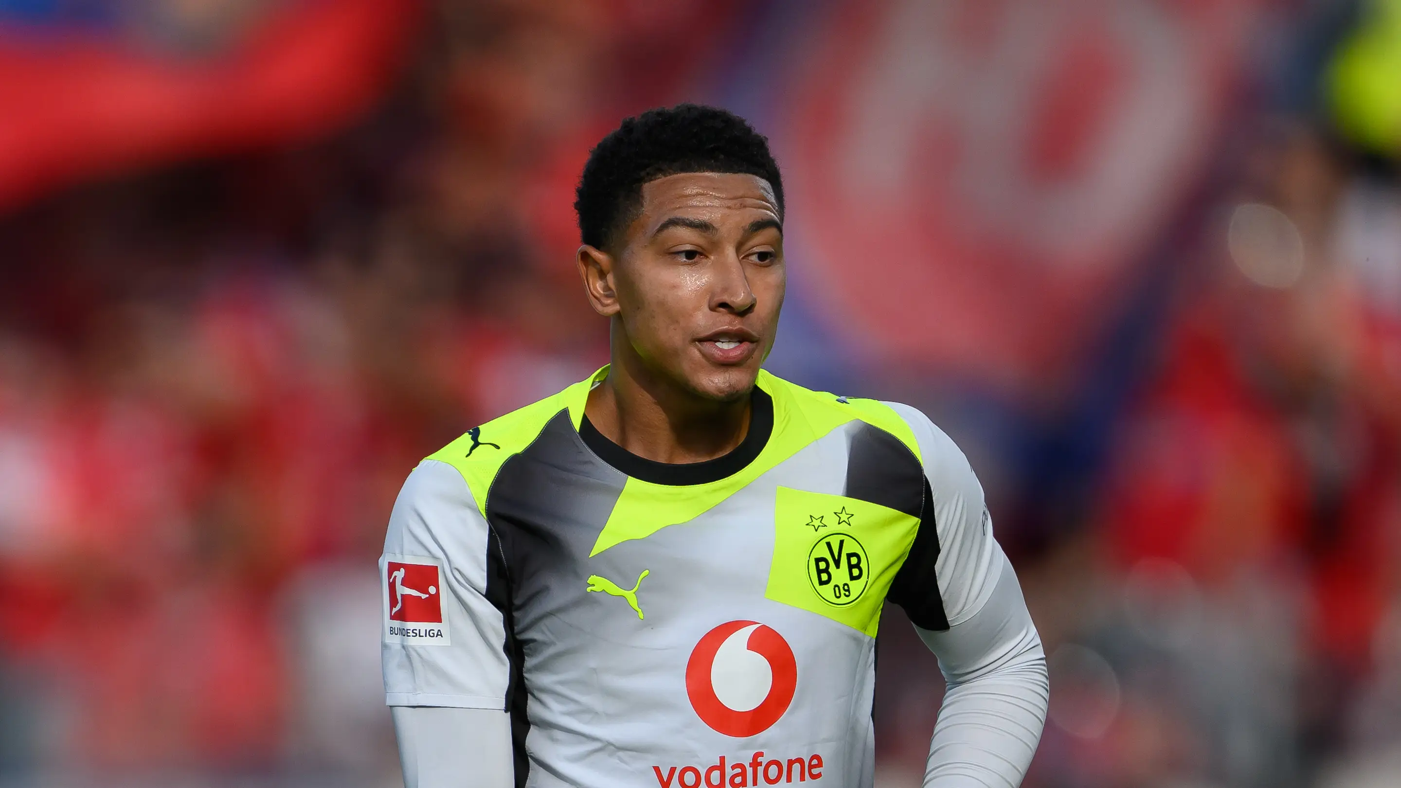 Borussia Dortmund debut striking neon 2025/26 away kit