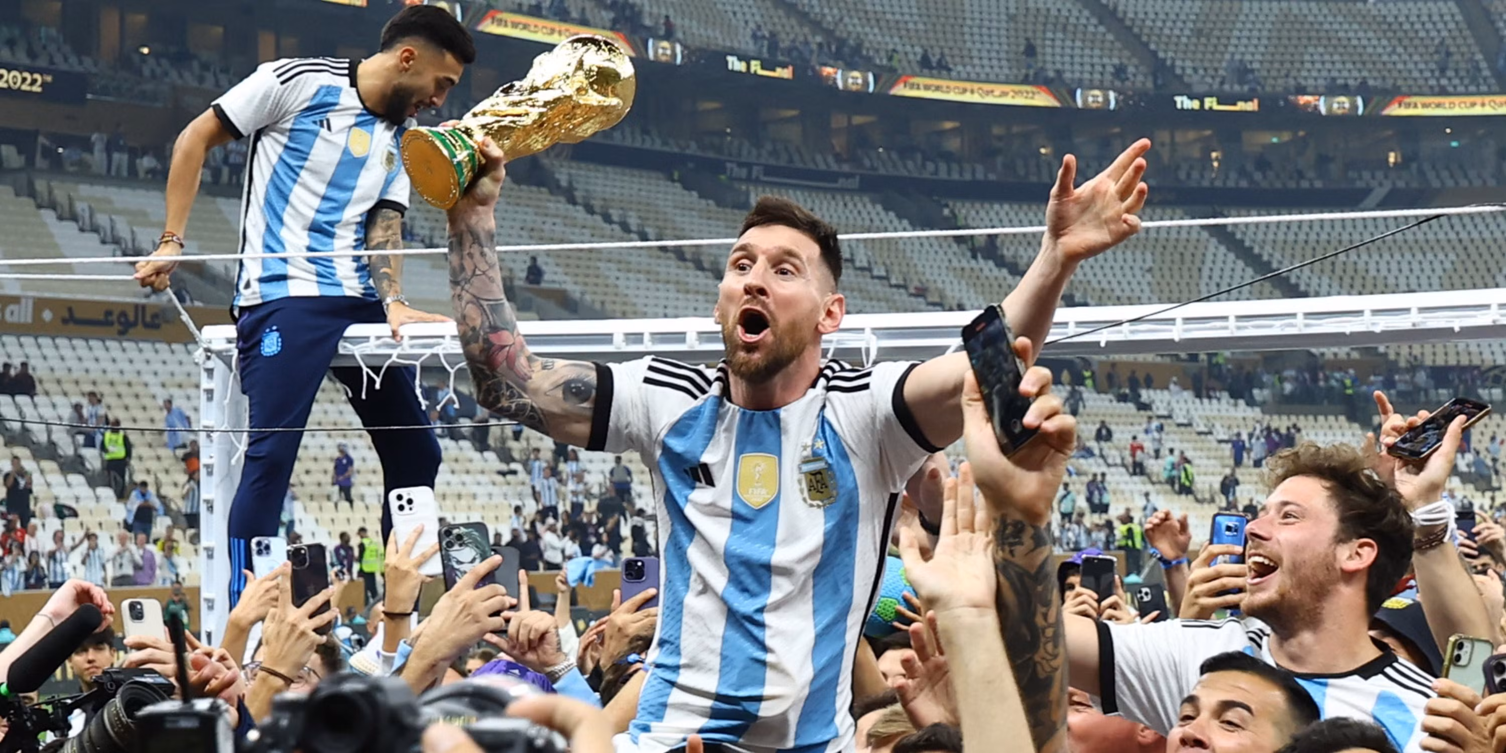 Story & Lyrics of Argentina fans' 'Muchachos' World Cup song