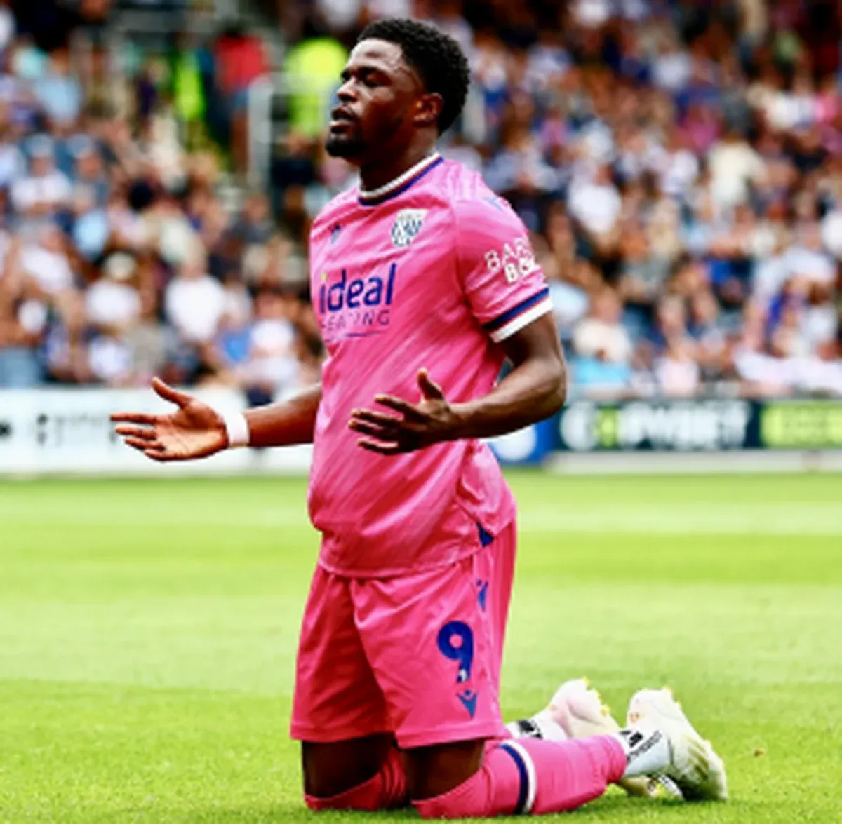 'His touch is sensational' - West Brom legend wants Super Eagles striker to stay at Baggies