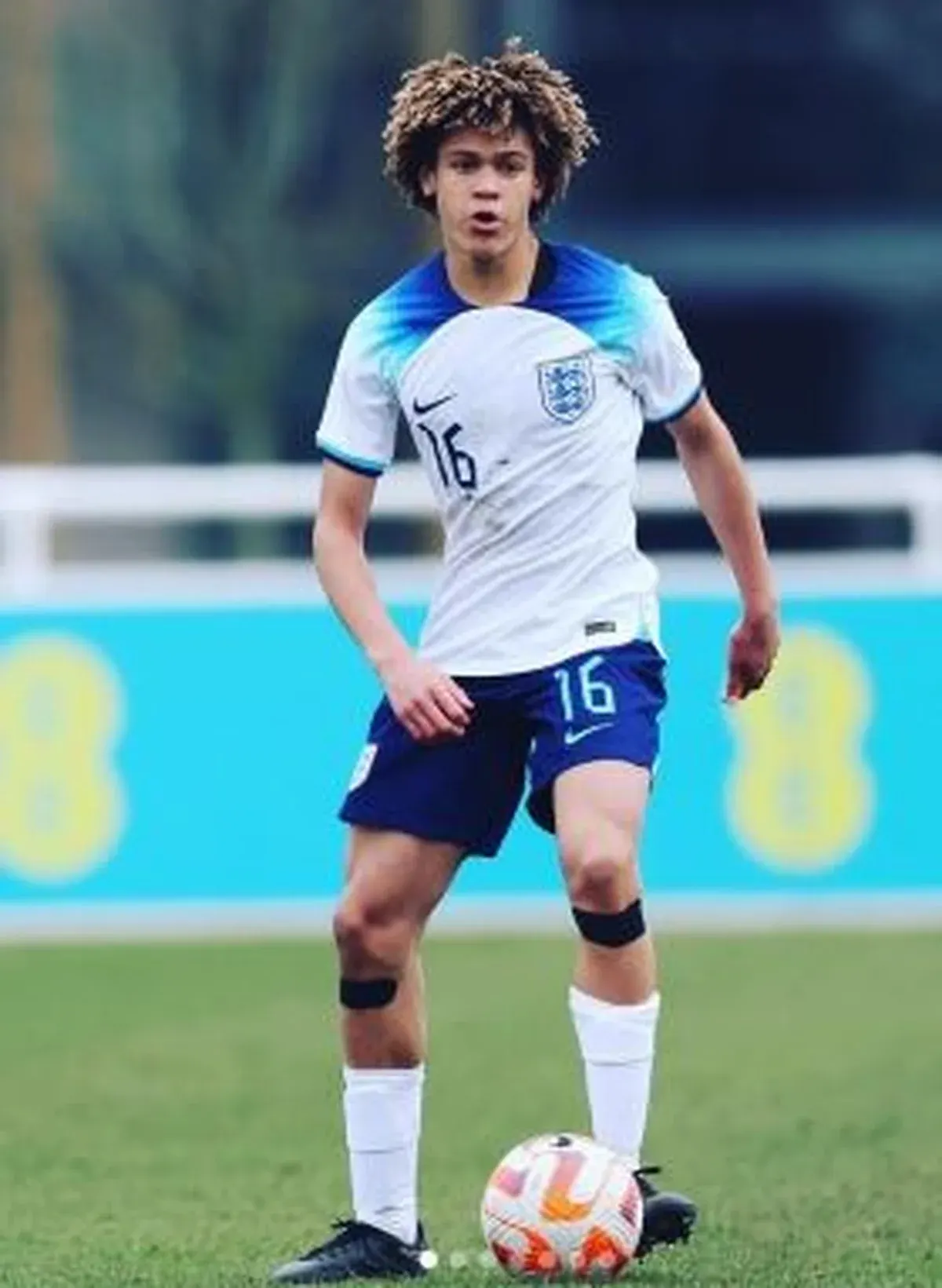 Son of former Super Eagles left-back named in latest England youth team squad