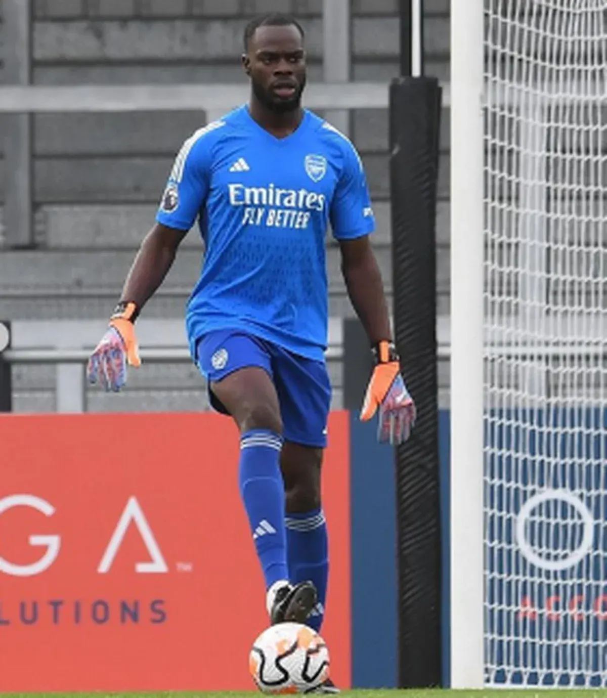 Eric Chelle calls up former Arsenal GK to train with Super Eagles , also qualifies for Uganda
