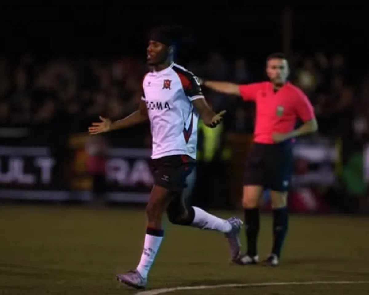 Nigeria and Ireland go head-to-head for two-footed forward likened to Man City's Semenyo