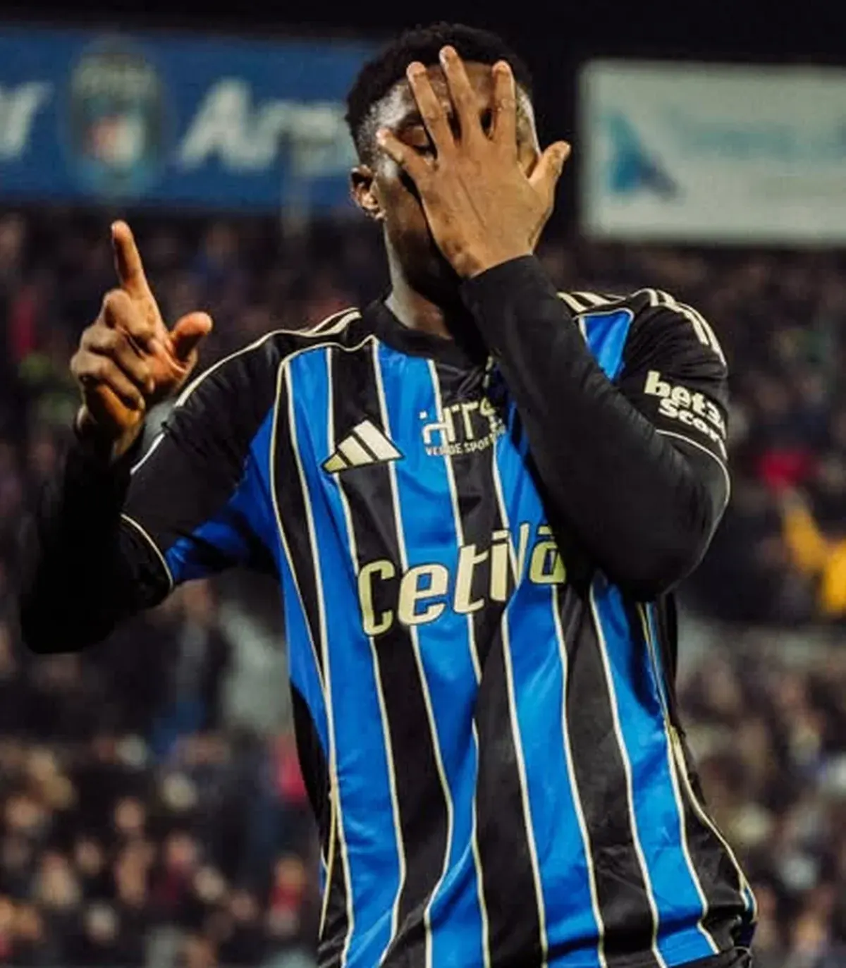 Pisa striker drawing interest from Trabzonspor, Torino and Super Eagles coach Chelle