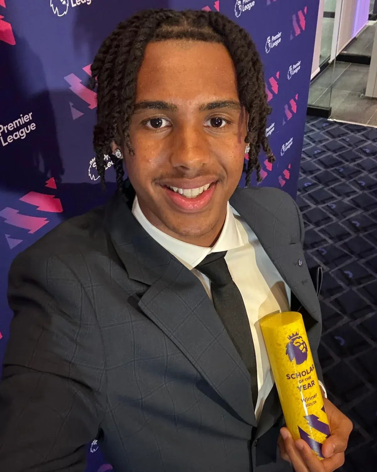 England youth international of Nigerian descent named Chelsea Scholar of the Year