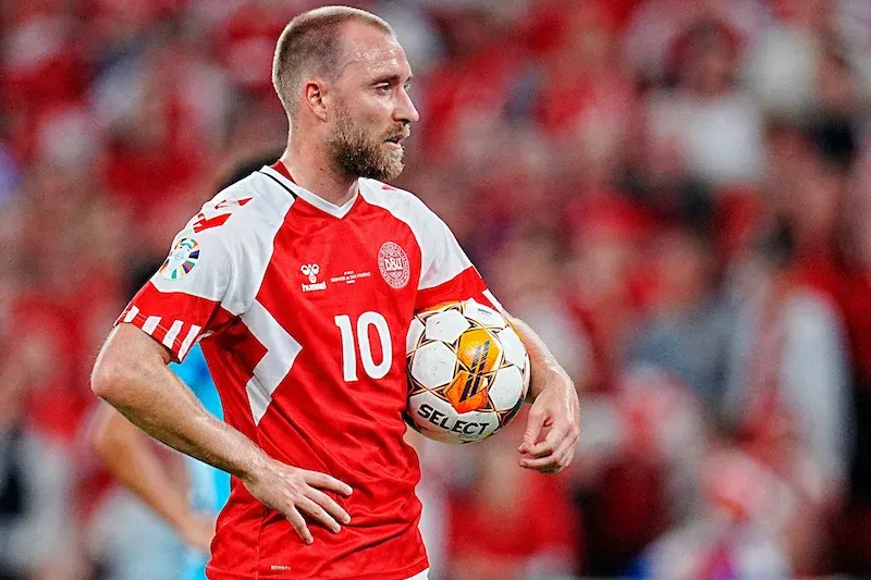Denmark's Eriksen collapses during Ukraine friendly