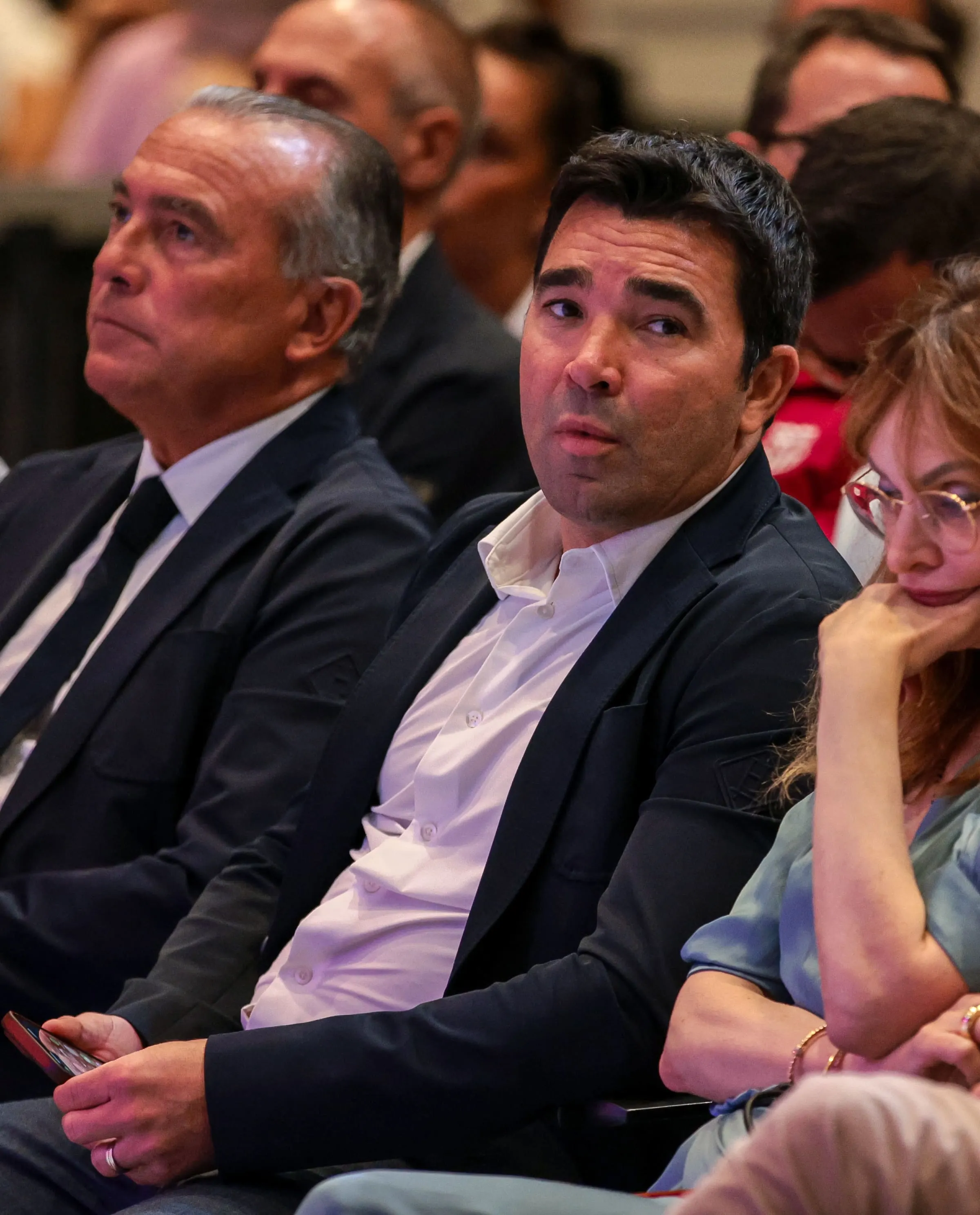 Barcelona sporting director Deco on striker search – “We don’t rule anyone out”