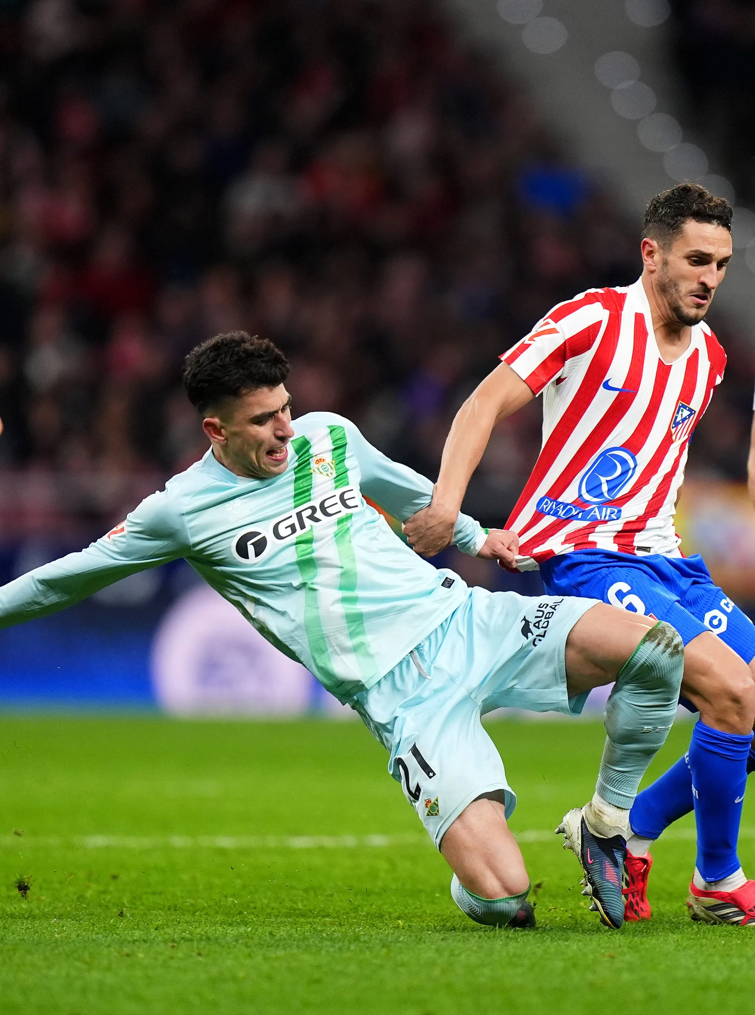 Atletico Madrid optimistic over continuity of star midfielder