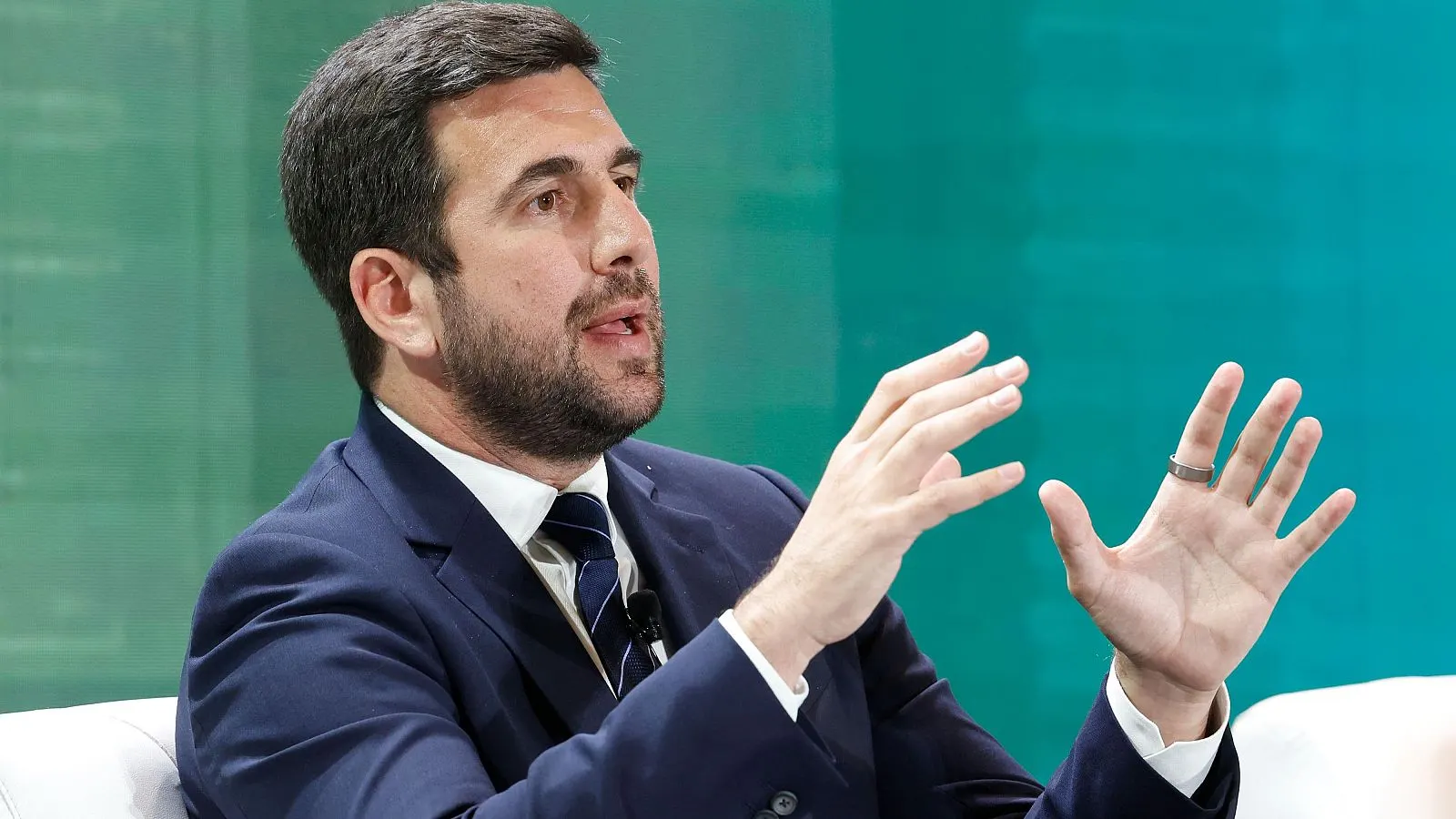 Real Madrid elections on: Florentino Perez rival informs board of candidacy