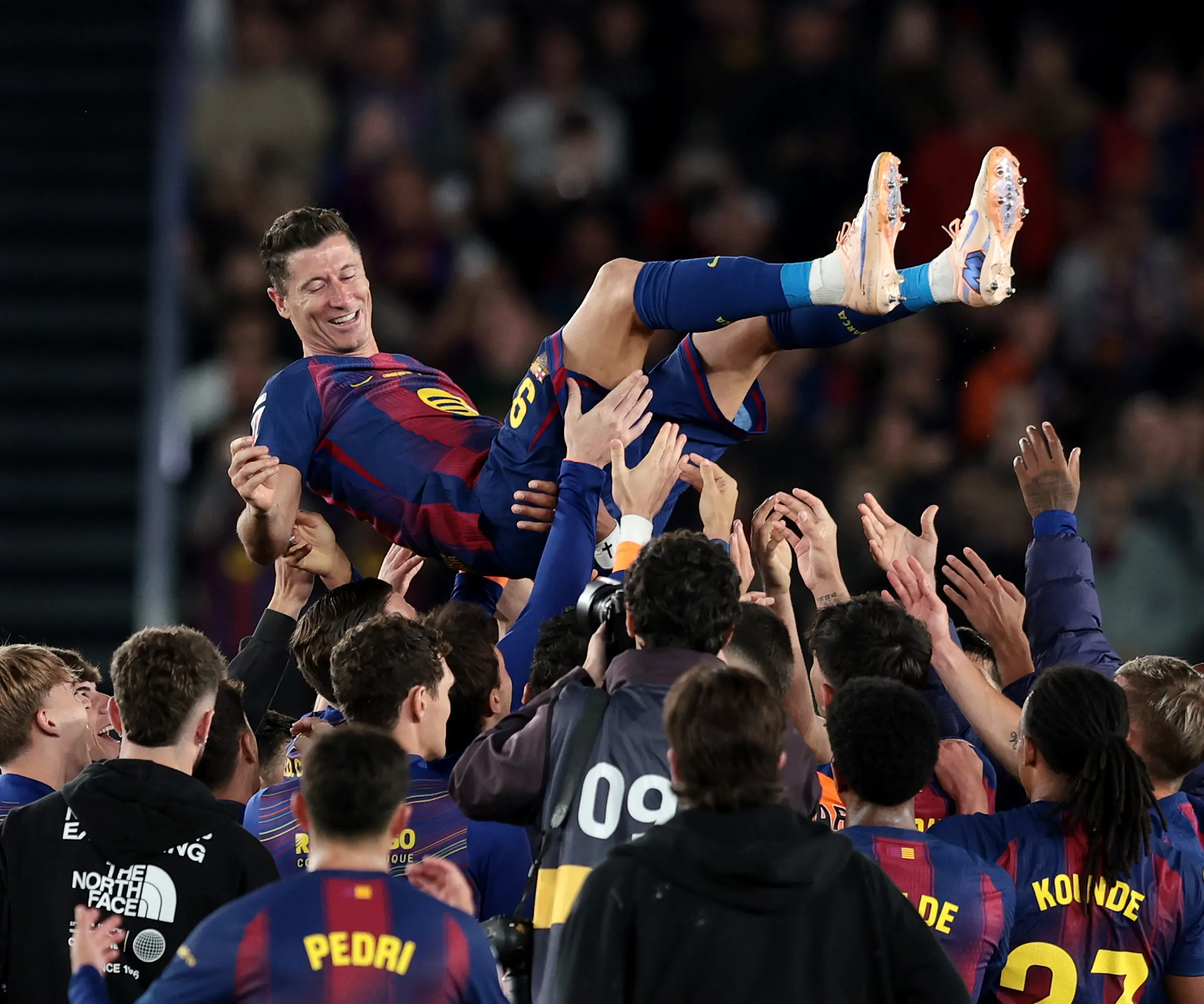 Barcelona make La Liga history in Robert Lewandowski’s final Spotify Camp Nou appearance