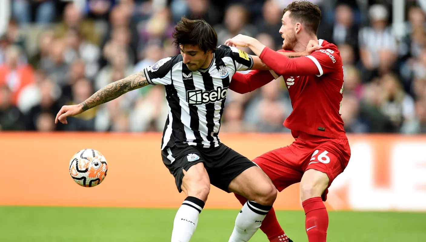 Robertson confirms Tottenham idea despite late Juventus attempt