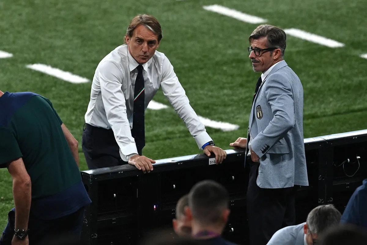 Mancini’s expected return raises question: Are Italy looking in the wrong places? Video