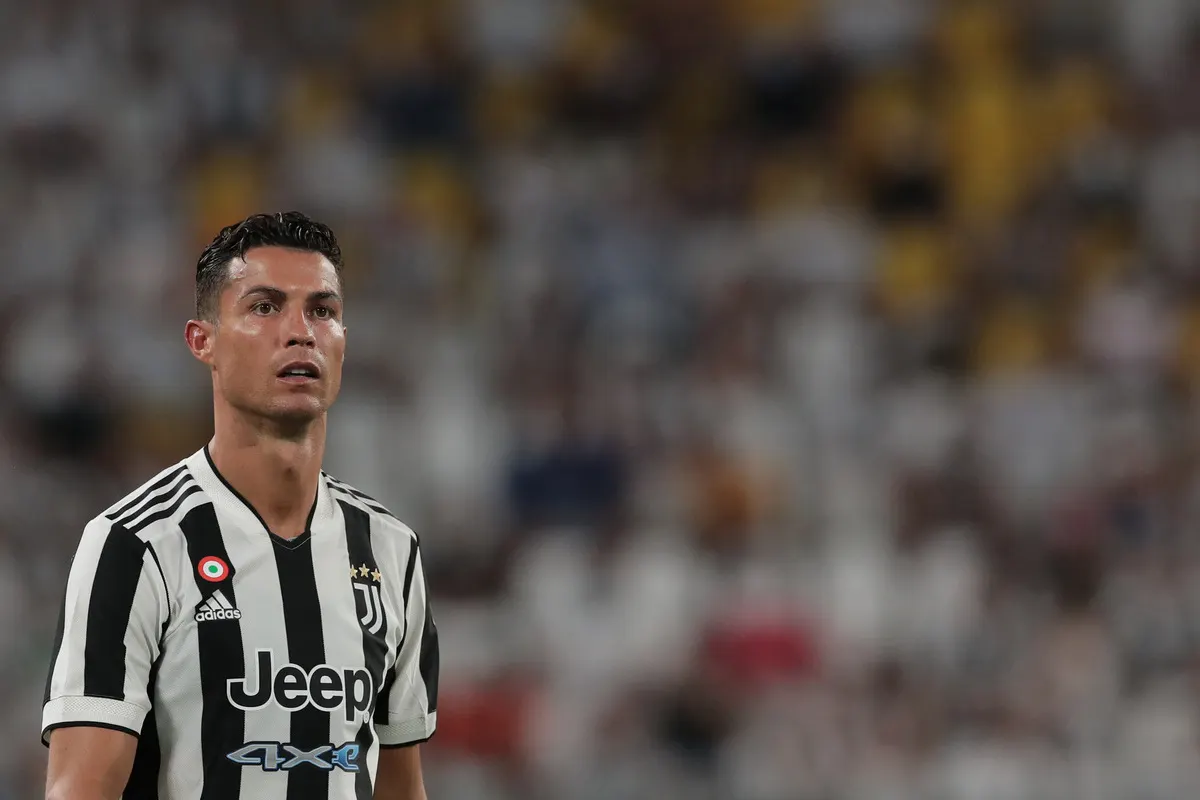 Report: Bernardo Silva calls Ronaldo to seek information about Juventus
