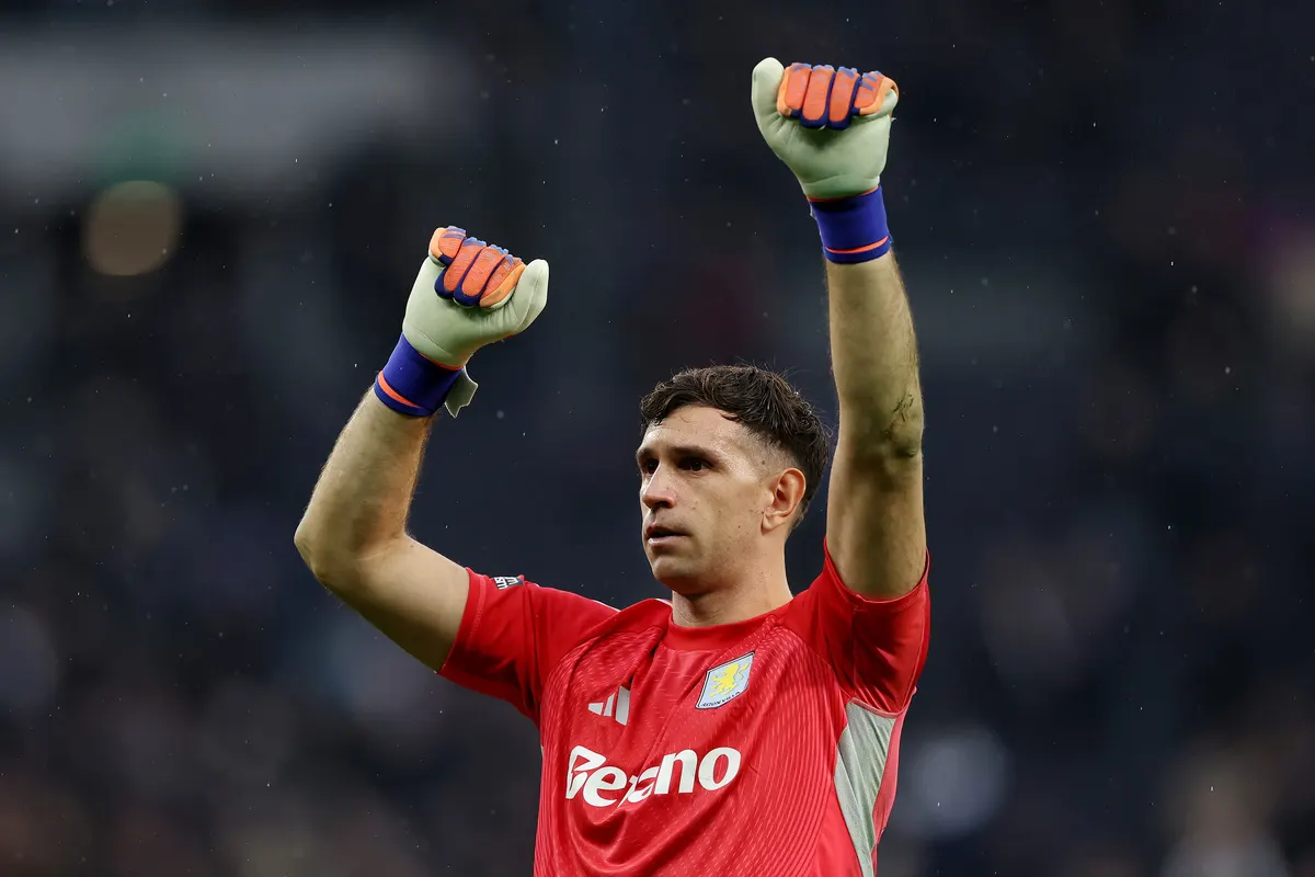 Juventus join Chevalier race as Besiktas want to gift PSG outcast to Italiano