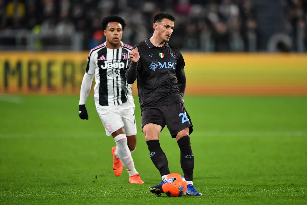 Aston Villa & Sunderland among clubs keen on Elmas as Napoli exit nears
