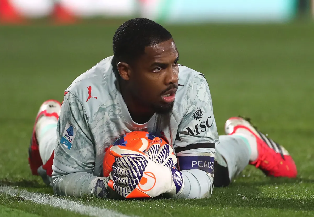 Transfer Round-Up: Greenwood double price, David’s Juventus deicision, Maignan’s doubts
