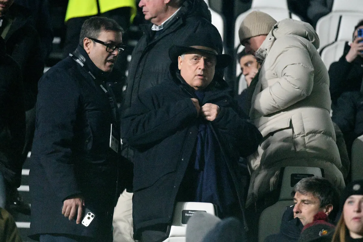 Lotito rages at Lazio fans, players and coach Sarri: ‘They soil their shorts’