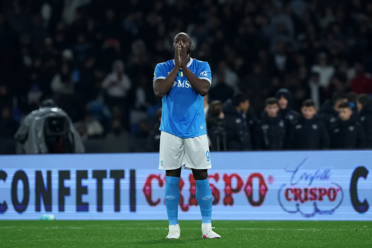 Lukaku leaves Napoli to return to Belgium again, club seeking sale