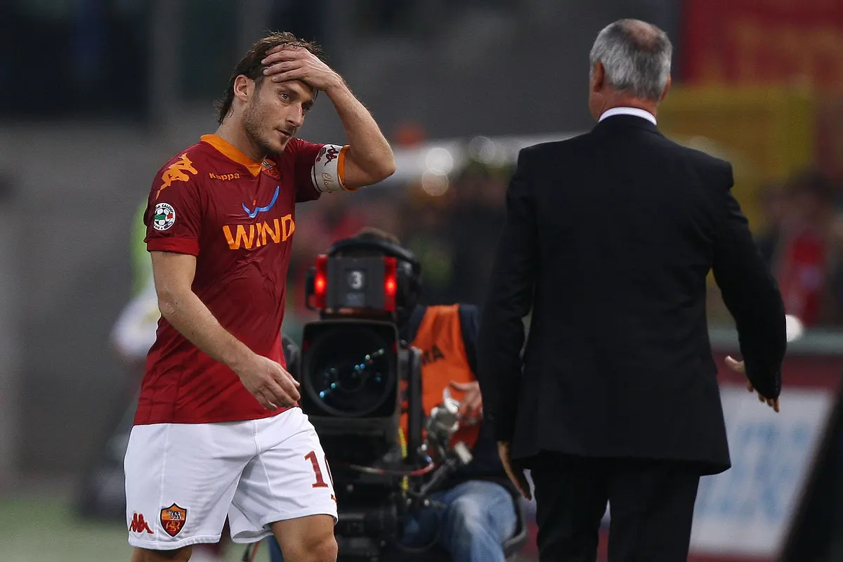 Former Roma director Sabatini: ‘Luis Enrique would cycle to training, booed for Totti treatment’