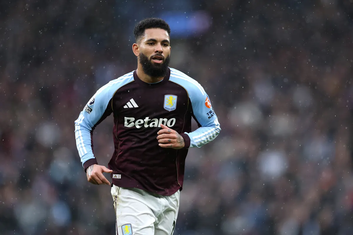 Aston Villa snub Douglas Luiz purchase as Juventus face repeat of Arthur problem