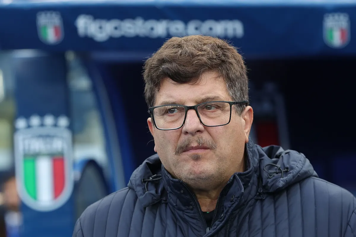 When will Italy hire a new coach?