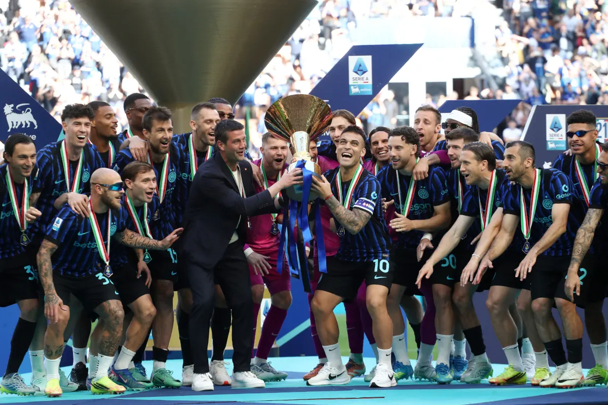 Lautaro Martinez agent: ‘If Barcelona called, I’d reply he is happy at Inter’