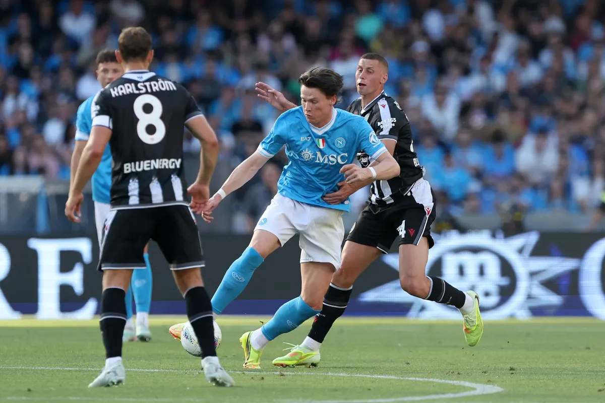 McTominay travels separately as Gilmour joins Scotland teammates
