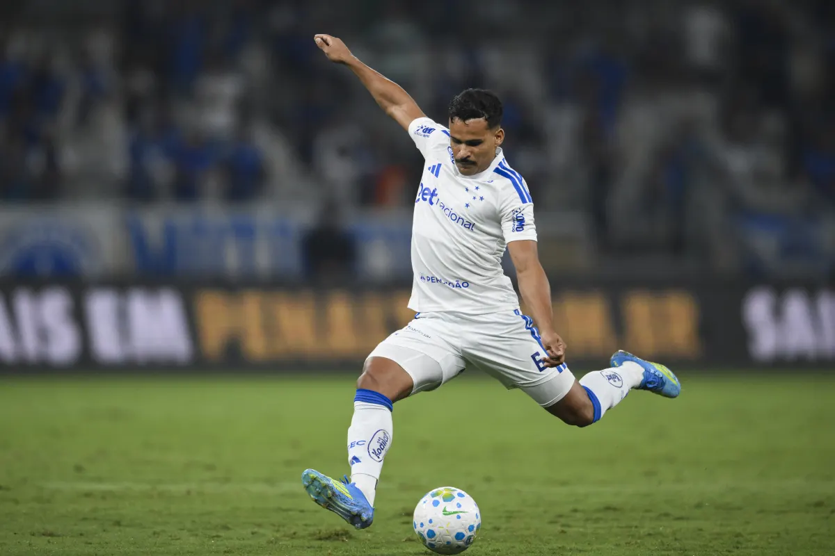Kaiki ‘happy’ to join Como, who ask Chelsea for Chalobah