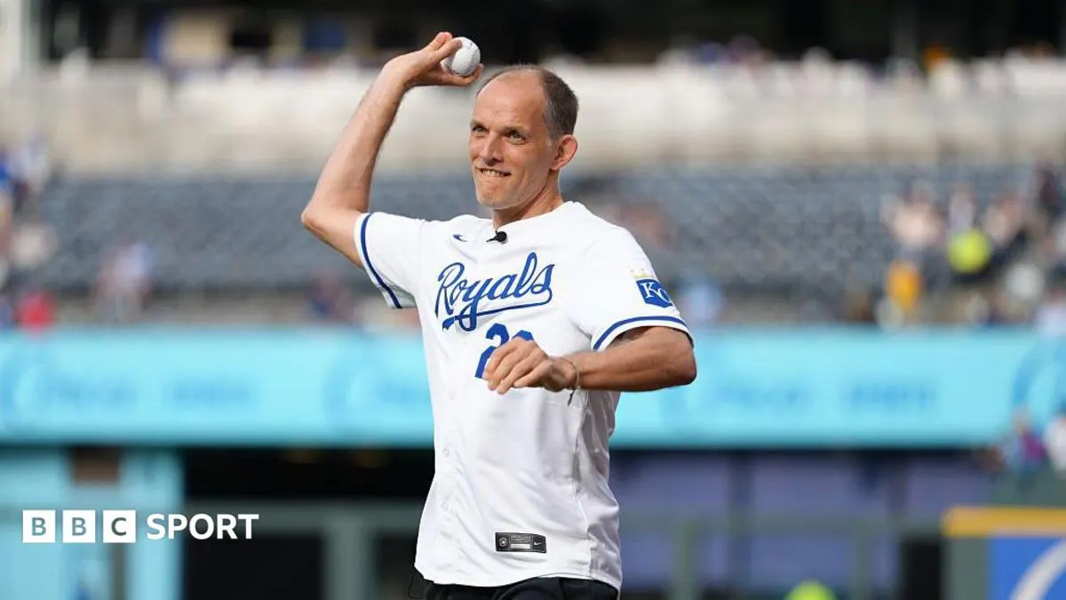 Tuchel throws first pitch as England enjoy downtime