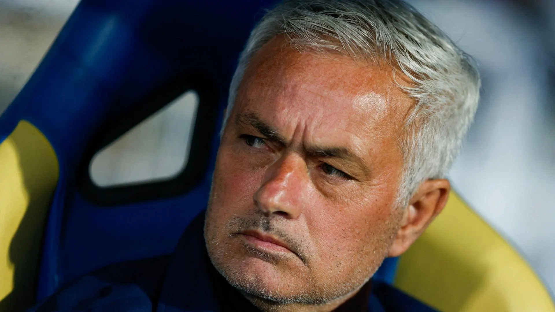 Mourinho completes unbeaten season with Benfica