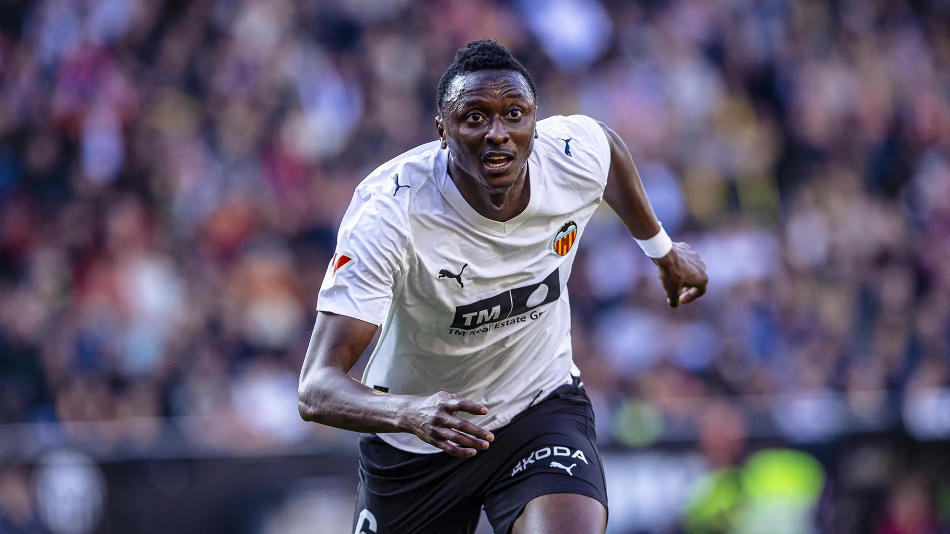 La Liga: Sadiq Subbed On As Valencia Edge Barcelona